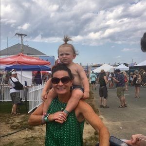 Meet your Posher, Carolina